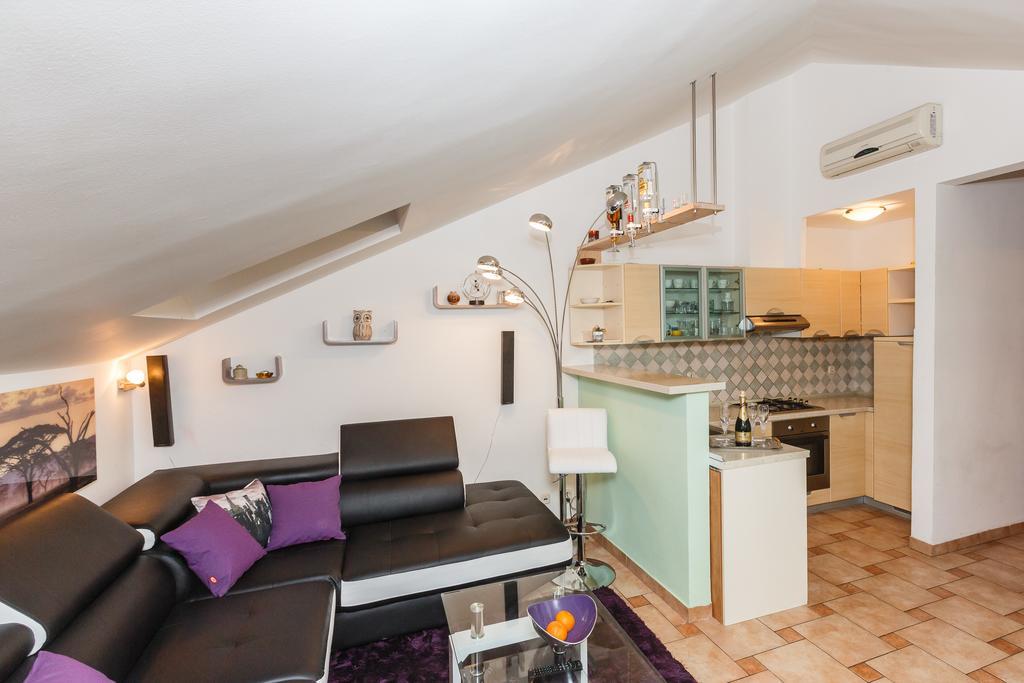 Apartments Ruzic Split Room photo